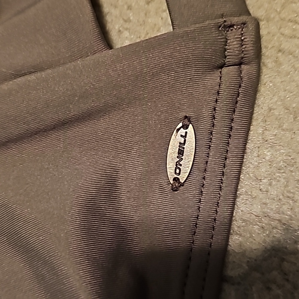 O'NEILL Womens size XL brown swimming top - Picture 3 of 4